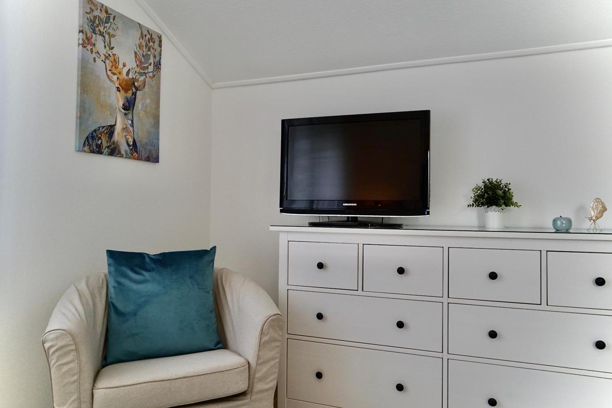 Myhome Ruegen - Haus Sonnenmeer Зеллин Номер фото